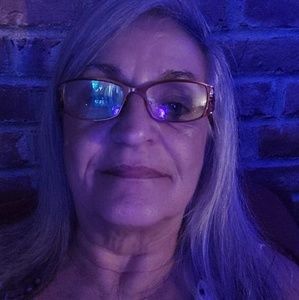 Meet your Posher, Josée